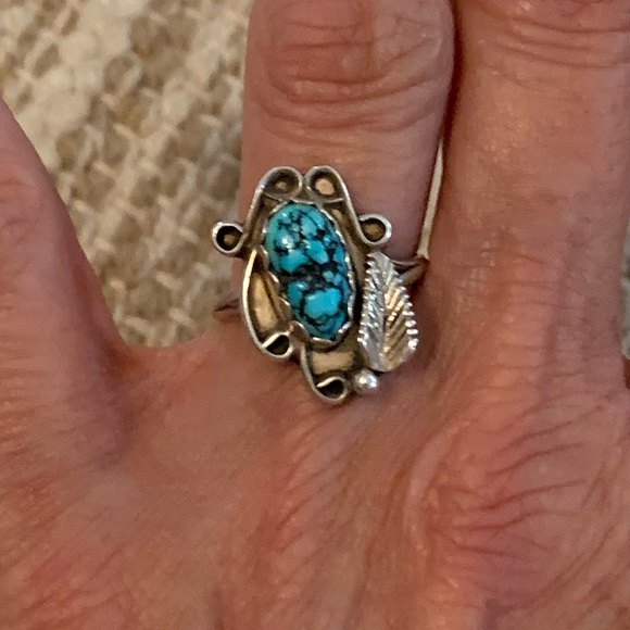 Kingman Turquoise Ring - Picture 2 of 6
